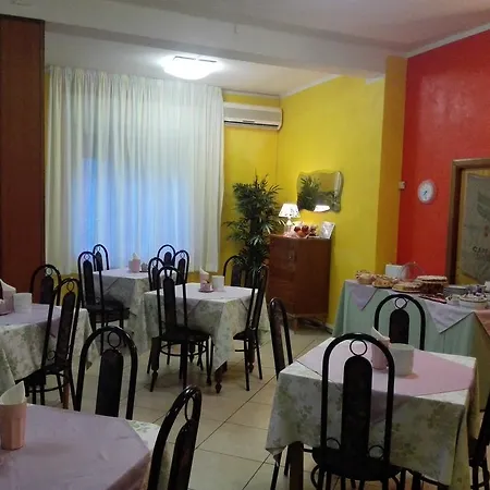Готель Taioli Meuble Чезенатіко