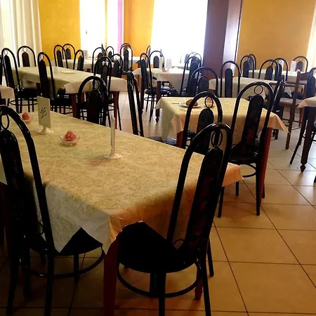 Taioli Meuble Готель 2*